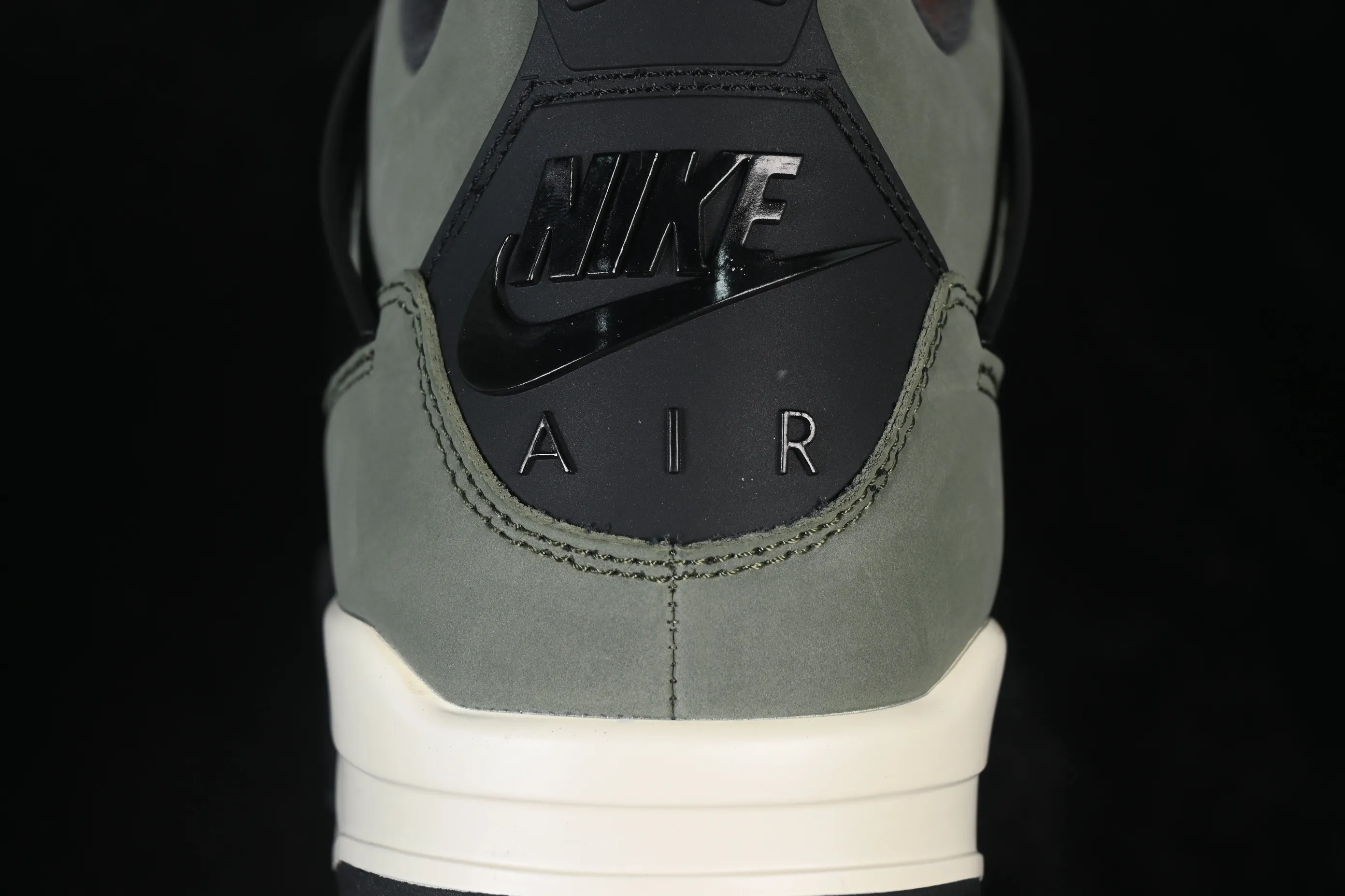 All categories Air Jordan Jordan series basketball shoes Air Jordan 4 X version Undefeated x Air Jordan 4 OG AJ4 Joe 4 olive green suede IB1519-200